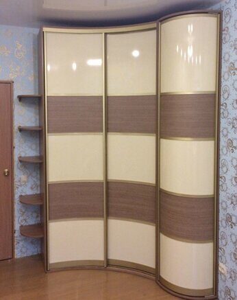 Радиусный шкаф купе радиальный Гайч